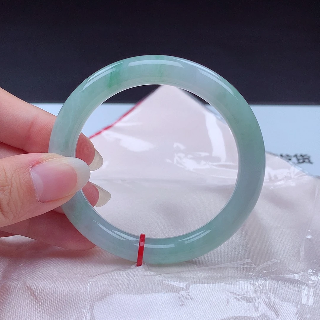 翡翠手镯未镶嵌手镯001741