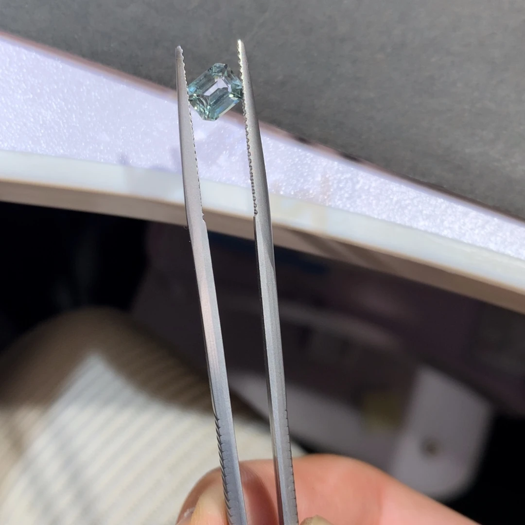 未镶嵌碧玺裸石1.12克拉