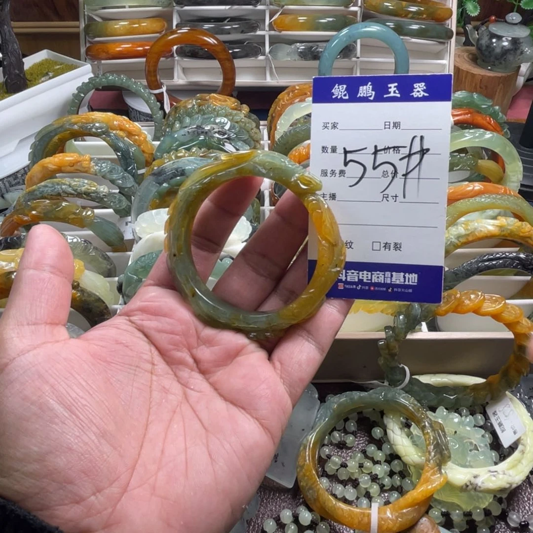 未镶嵌蛇纹石玉手镯