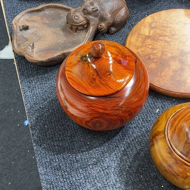 用***5酸枝茶叶罐一个漂亮