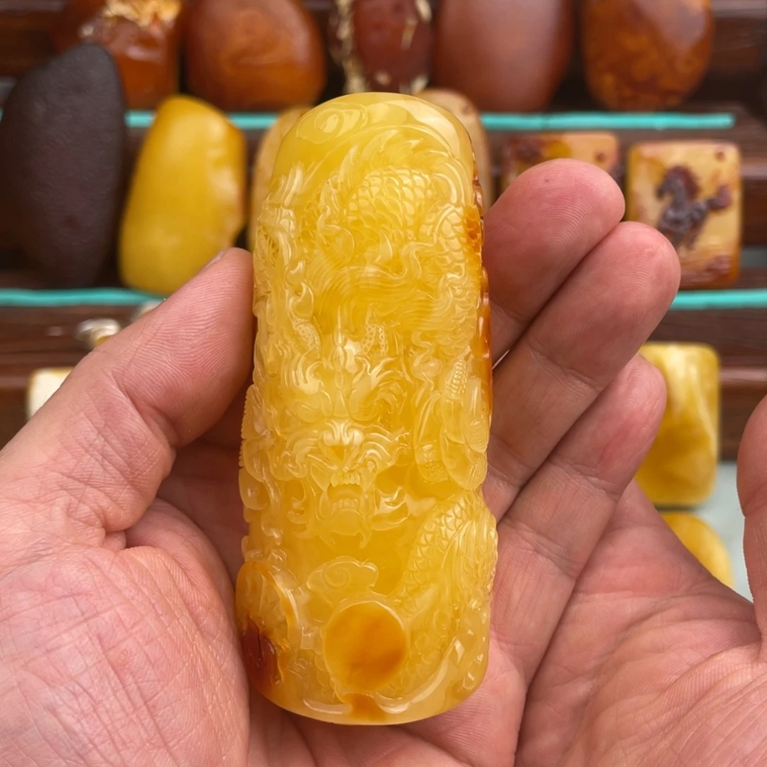 天***旅定制琥珀未镶嵌蜜蜡手把件
