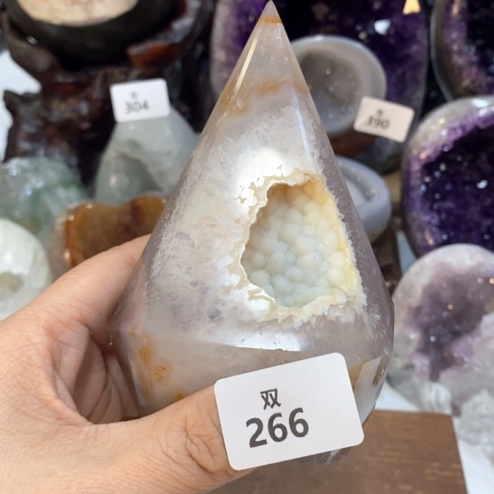 水晶大型摆件（非配饰）未镶嵌