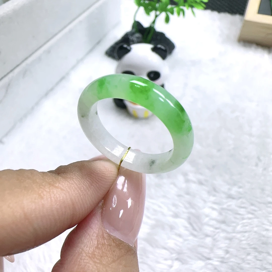 缅甸纯天然A货翡翠冰飘阳绿16号圈口戒指 内径17.4*4.4*3 A3847