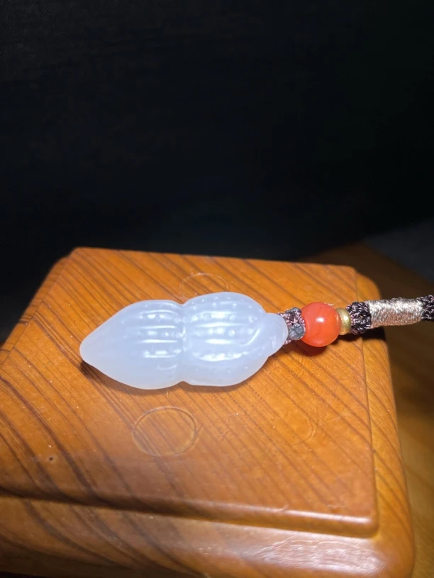 新疆和田玉长生果