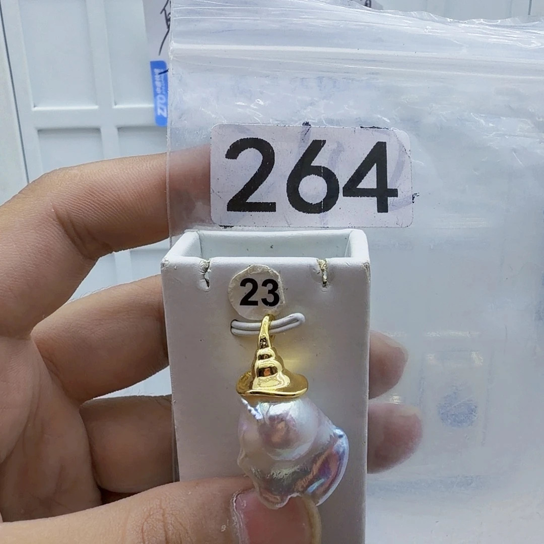 淡水珍珠颈饰合金