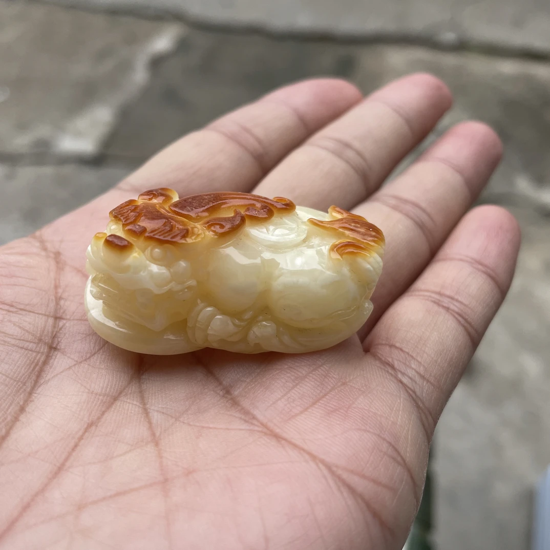蜜蜡吊坠貔貅白蜜原石吊坠文玩蜜蜡14.16g45.7/25.6/18.9㎜