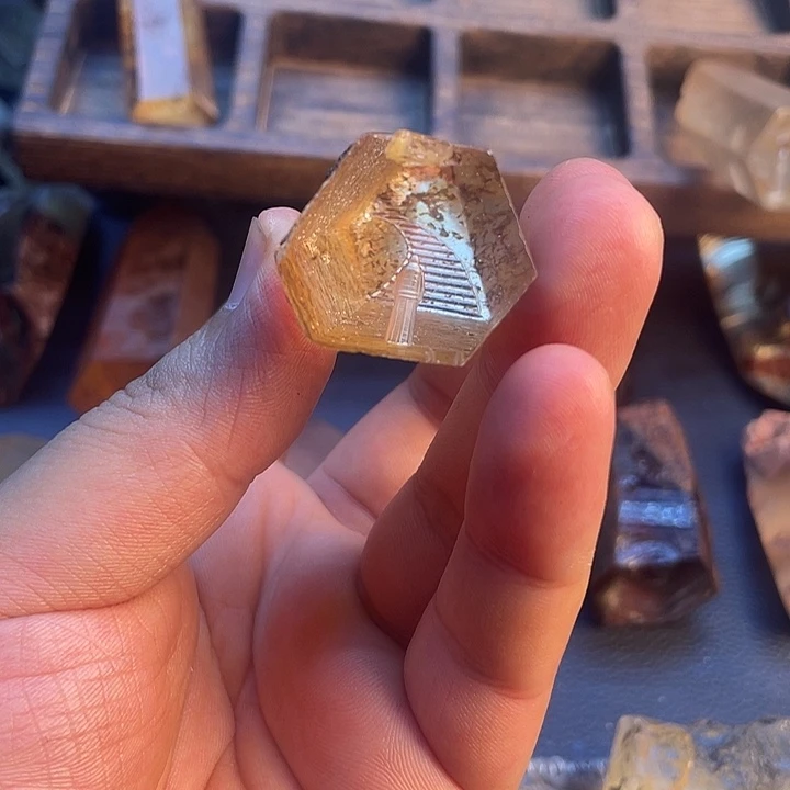 未镶嵌珠宝半成品水晶