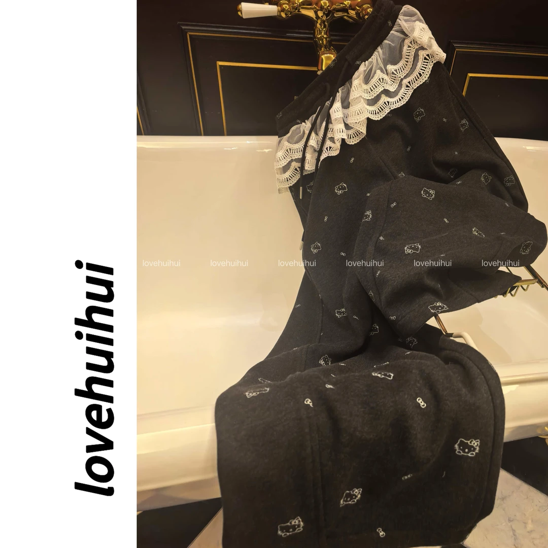 lovehuihui 《韩系kitty大长腿》韩系设计感蕾丝拼接kitty印花长裤