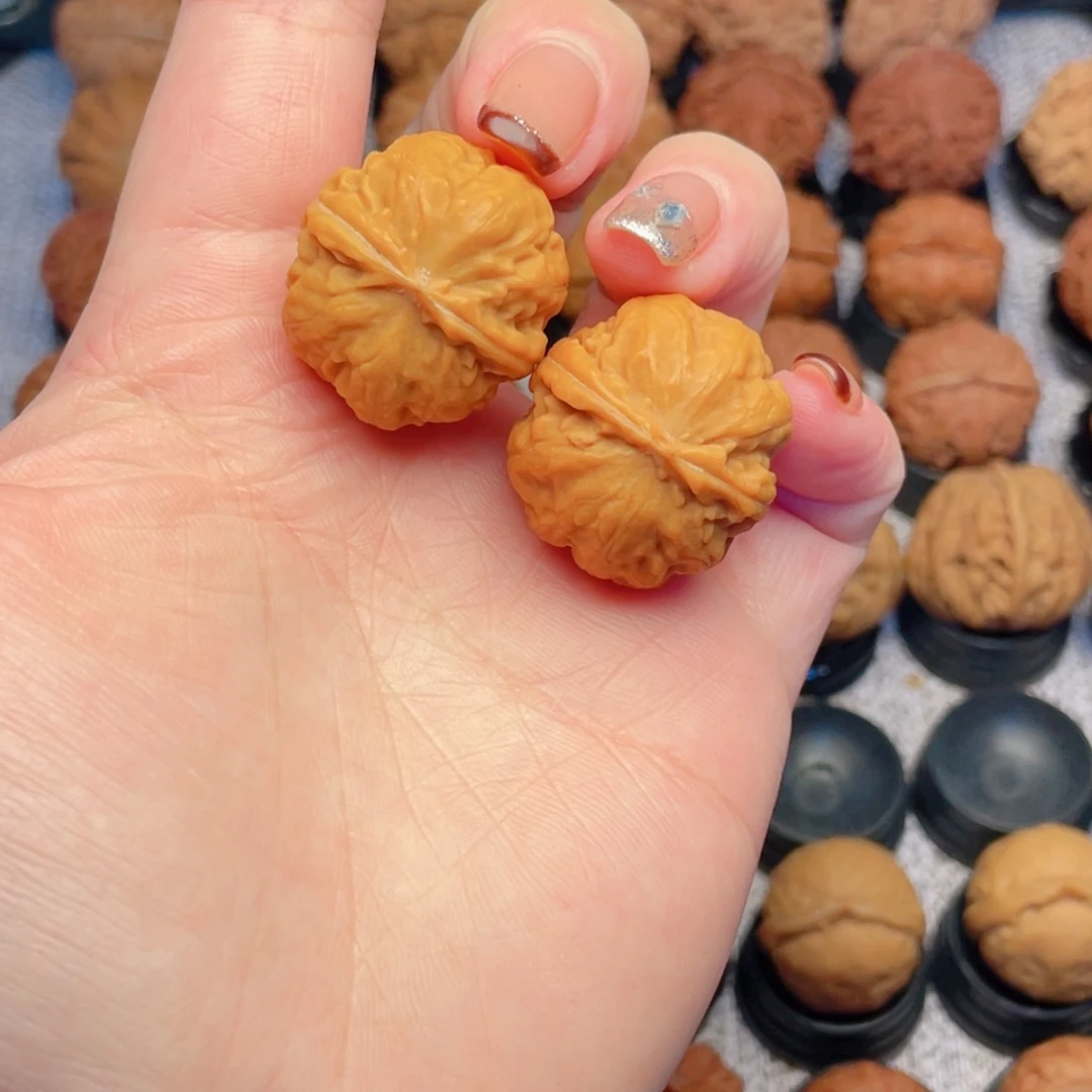 文玩核桃把件南瓜磨盘