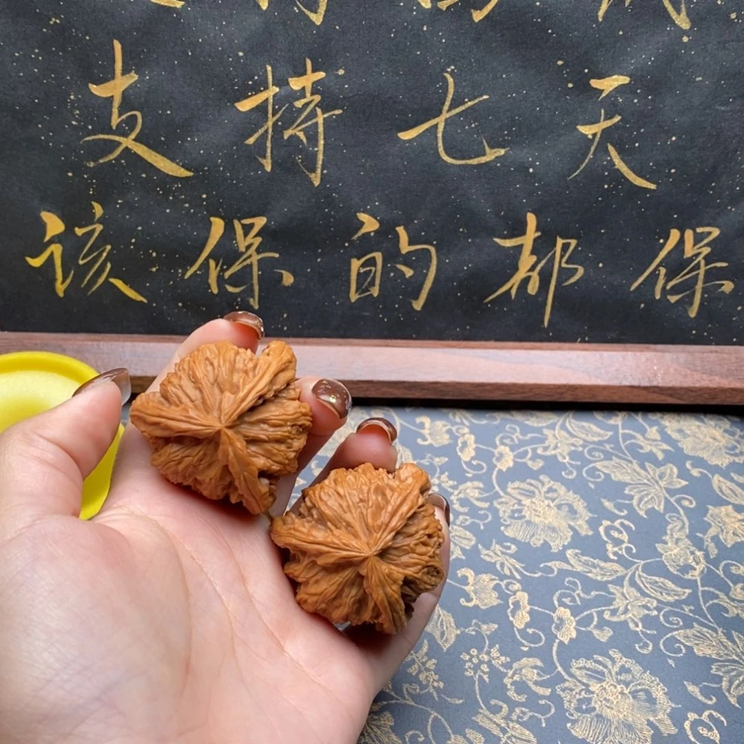 吊坠文玩核桃三**草