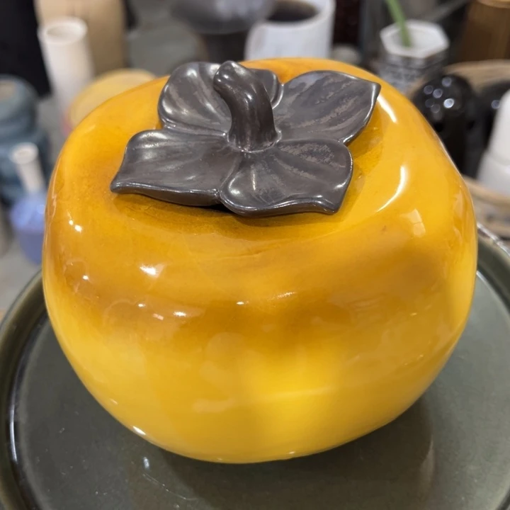 陶瓷花瓶微瑕捡漏出