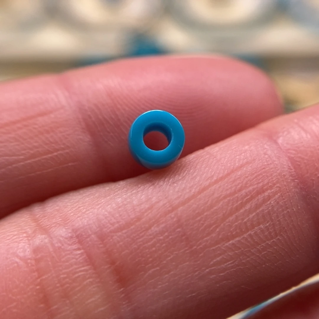 绿松石未镶嵌珠宝奇石直径5×3.5直切线束