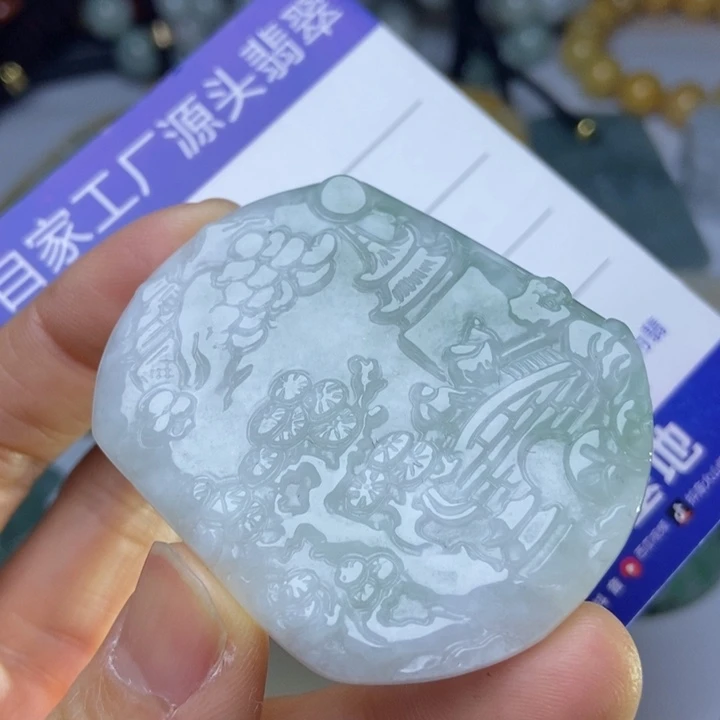 翡翠颈饰未镶嵌翡翠