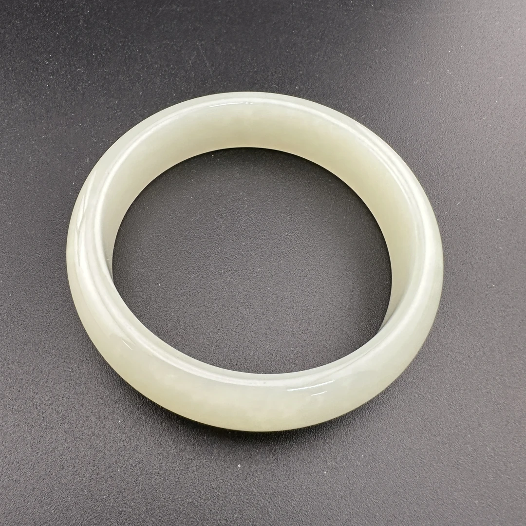 1206ZGYXH标077和田玉手镯多样性发货