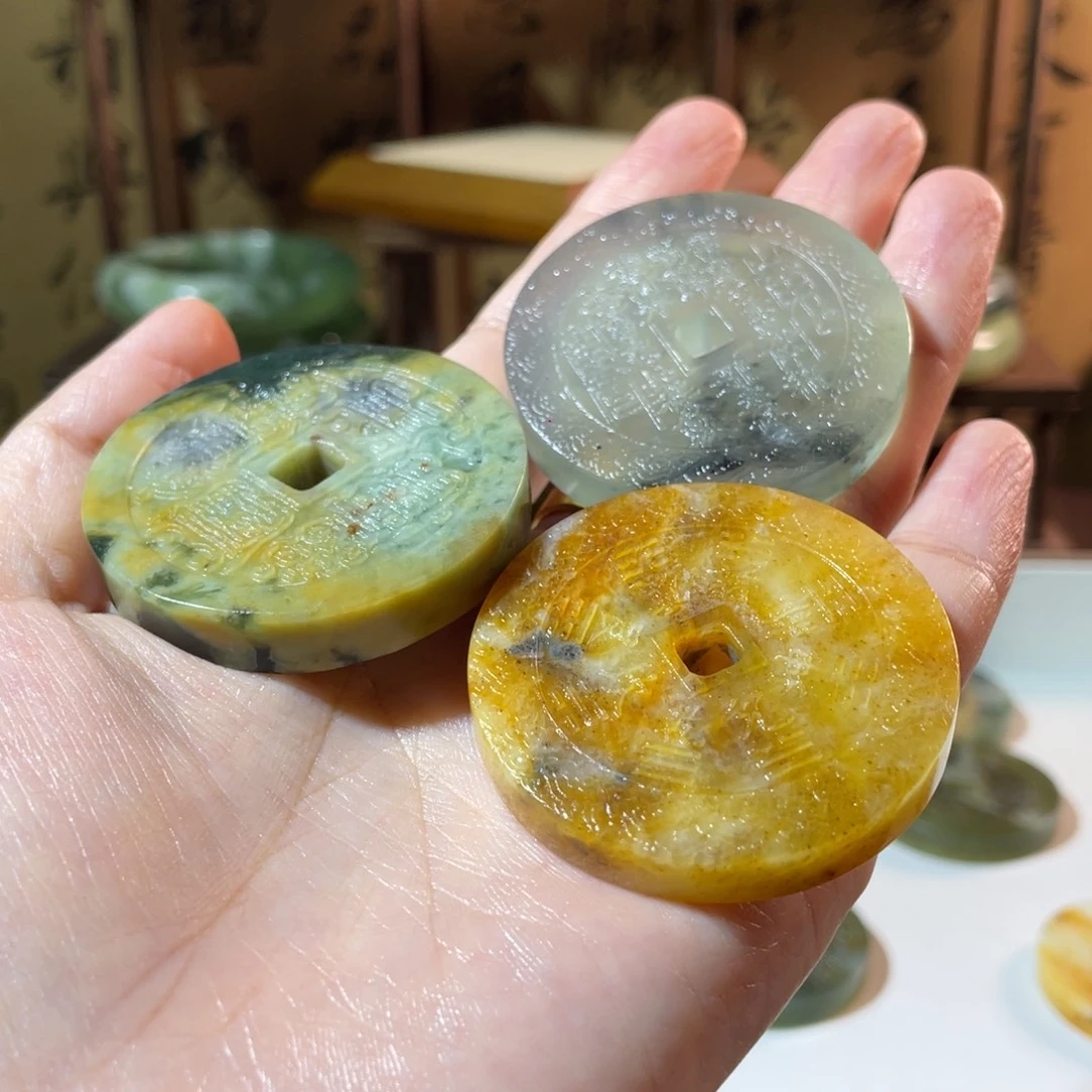 绿***我未镶嵌蛇纹石玉手镯