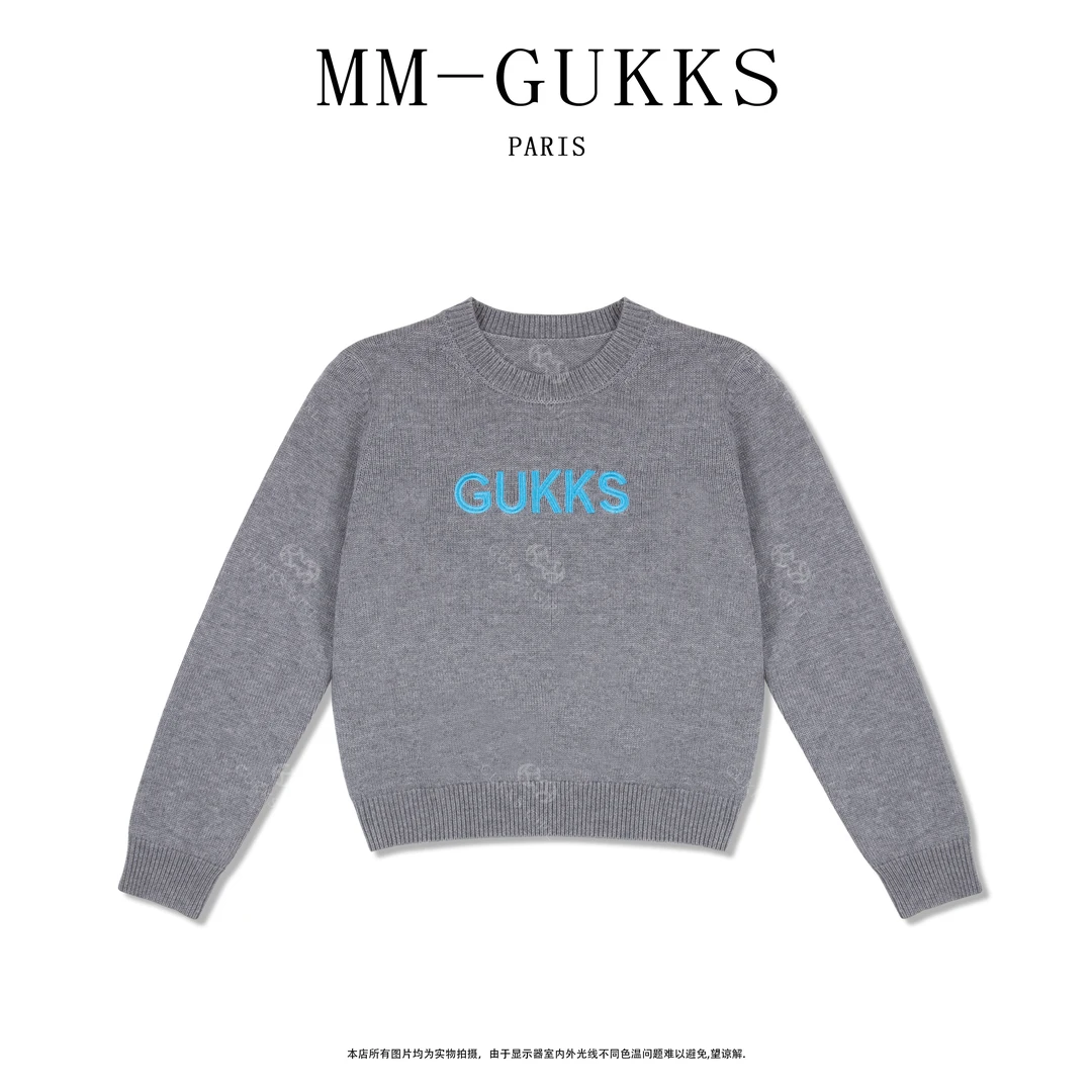 明明GUKKS/秋冬纯色简约百搭提花刺绣休闲圆领针织衫毛衣