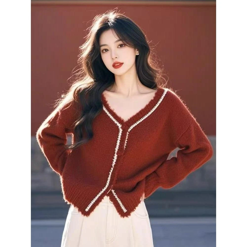SS296小香风复古新年红V领针织开衫女新款氛围感圣诞气质减龄毛衣