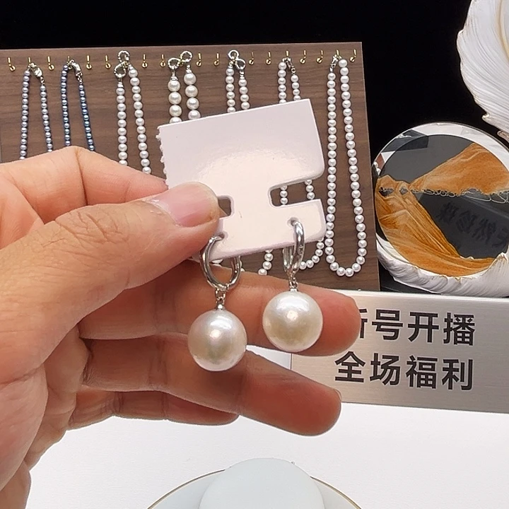 银S925镶嵌耳饰淡水珍珠