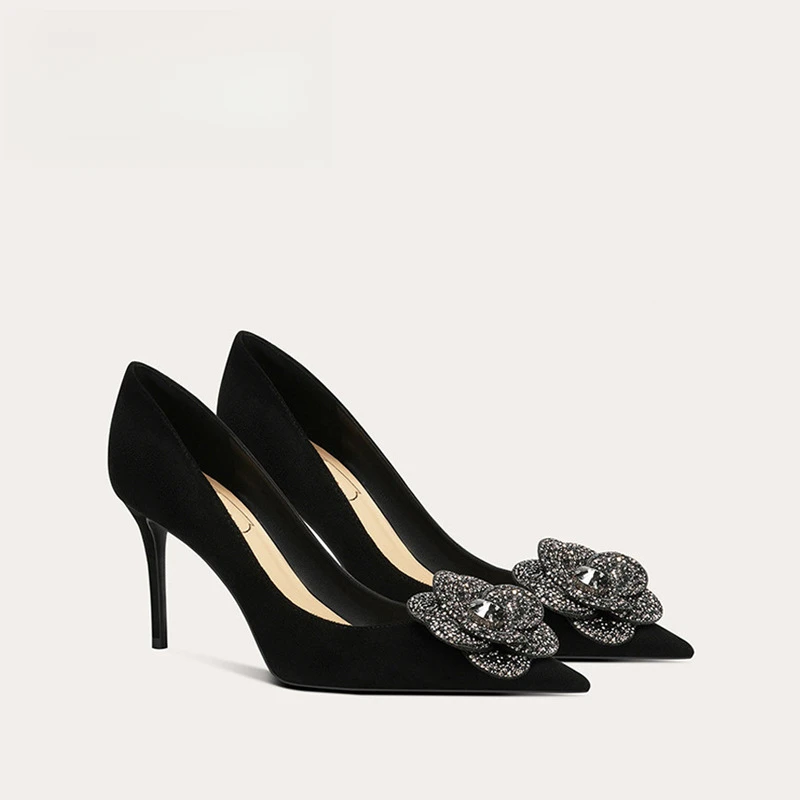 黑色羊皮性感宴会高跟鞋细跟法式闪亮山茶花配饰时尚单鞋2025新款