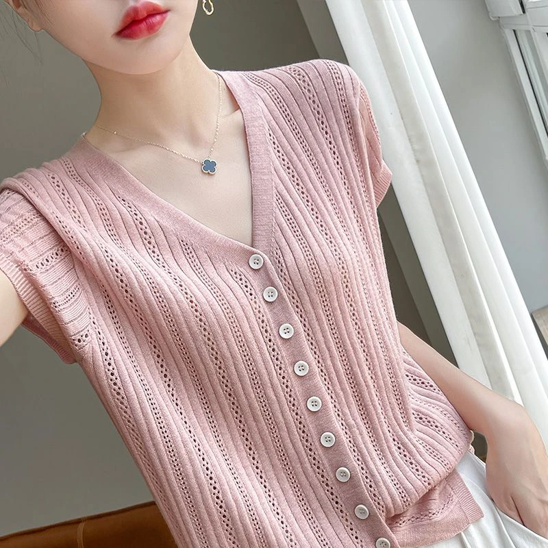 200斤可穿V领T恤女宽松大码洋气时尚夏季薄款镂空冰丝针织衫上衣