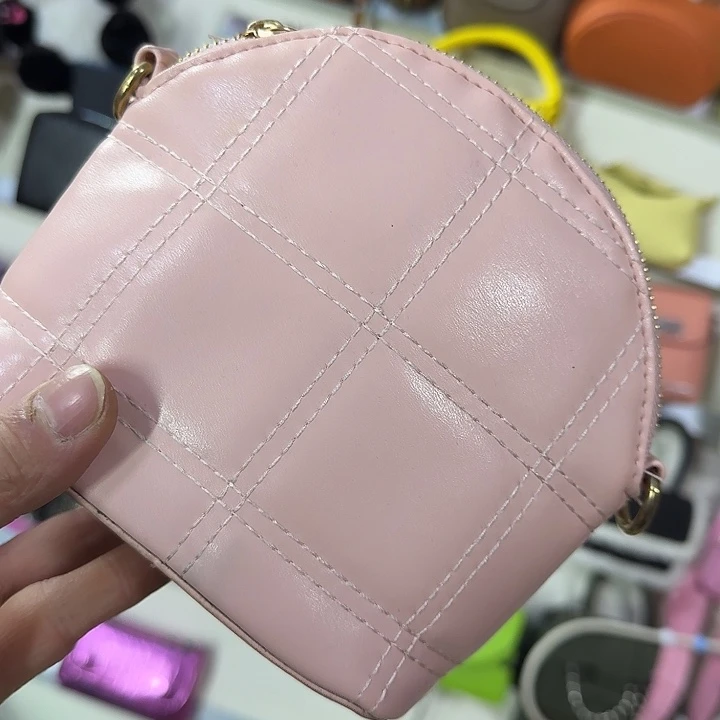 驴皮（革）织物的豪杰就好高峰菲菲