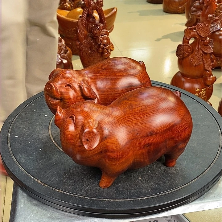 大果紫檀（缅甸花梨）缅甸花梨木猪一对