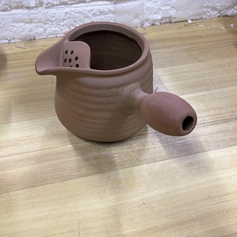 微瑕，明火，口径8高度9约500毫升，红