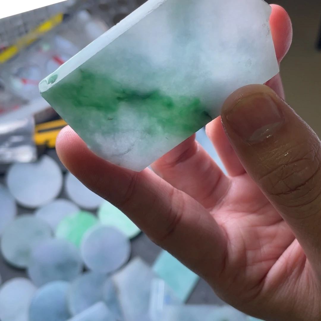 未镶嵌定制翡翠