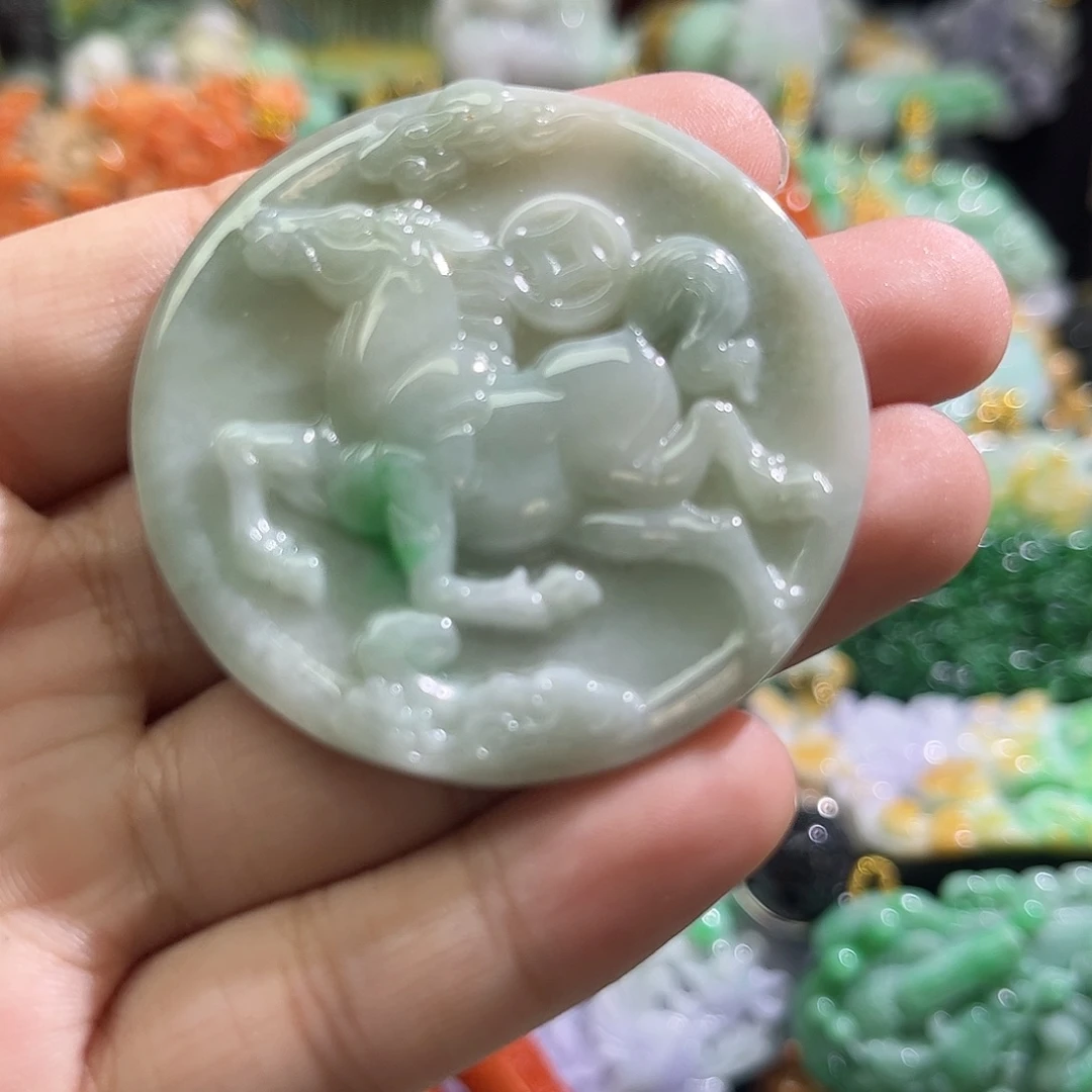 颈饰未镶嵌翡翠待编织