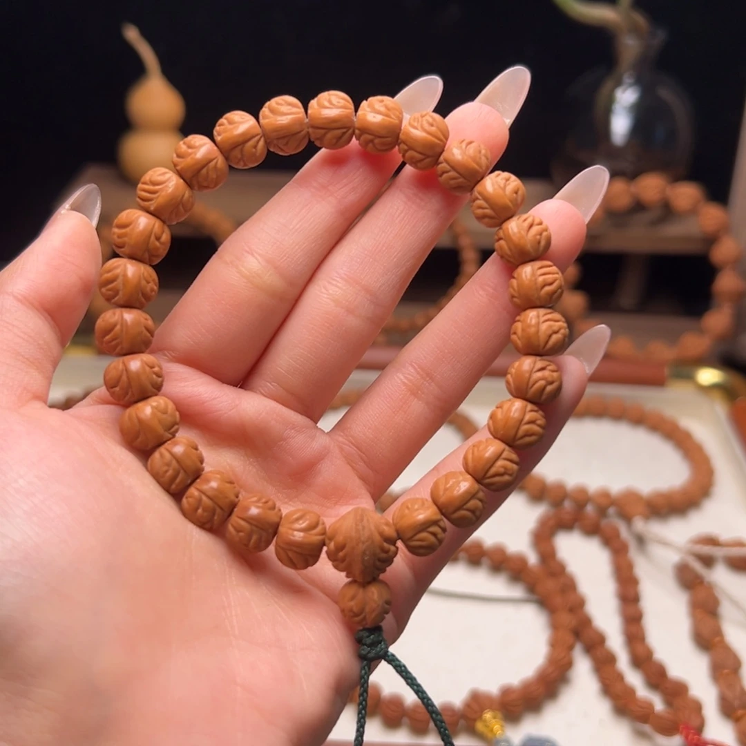 健***年木质类陕西龙纹桃核1.0