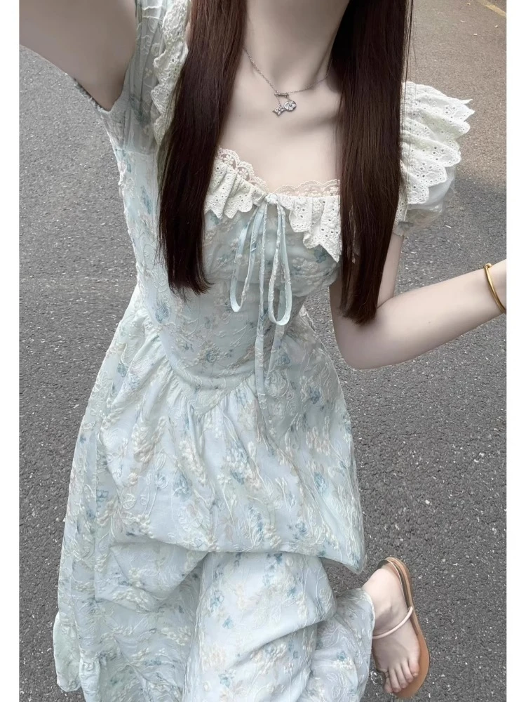 夏季新款法式甜美碎花连衣裙女海边度假风气质收腰公主仙女中长裙