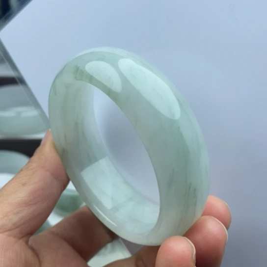 石英质玉（金丝玉）未镶嵌手镯