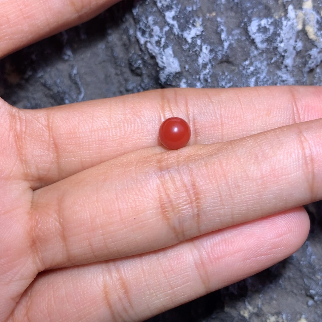 南红玛瑙未镶嵌锦红圆珠5.8