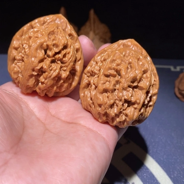 吊坠文玩核桃核尊