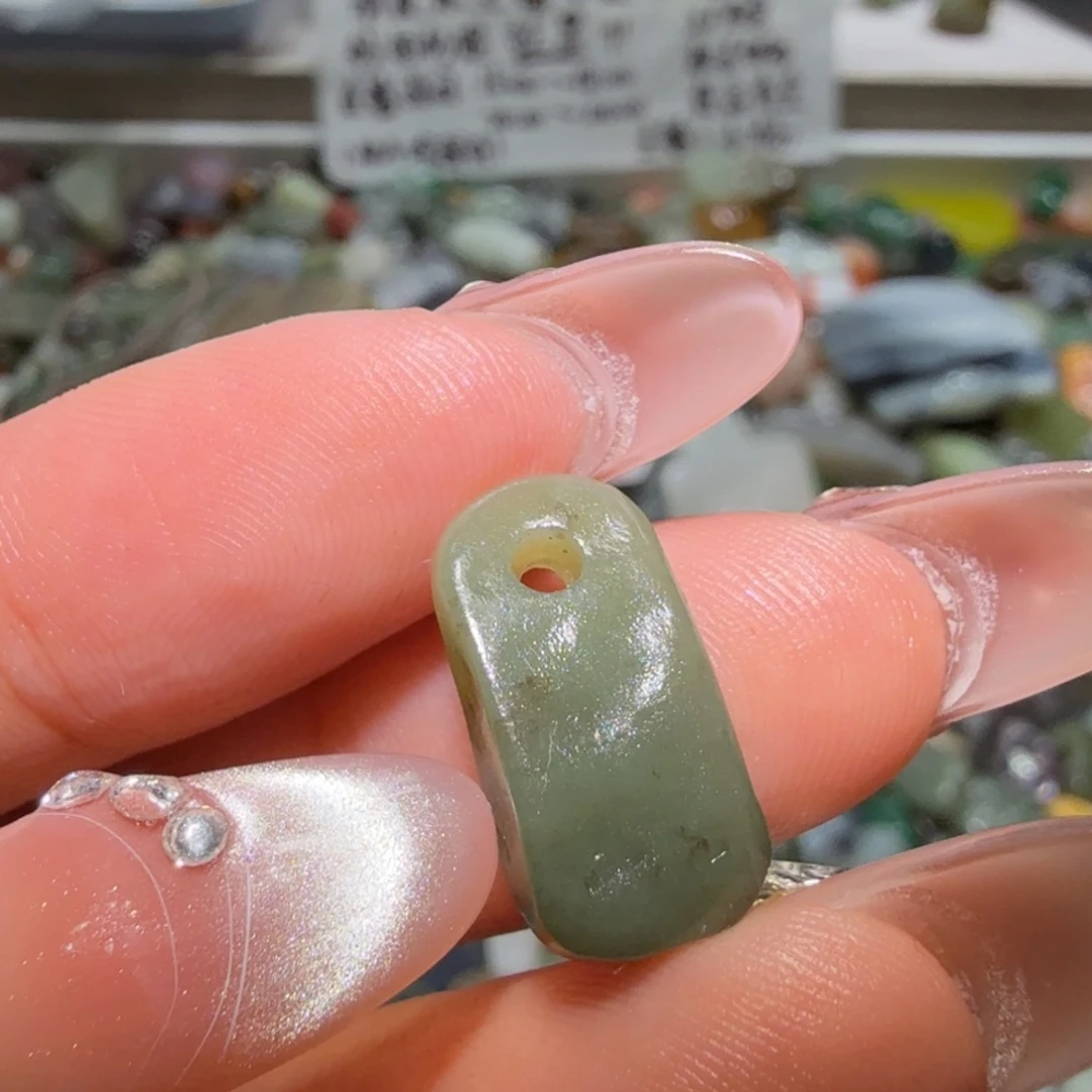 和田玉未镶嵌珠宝半成品