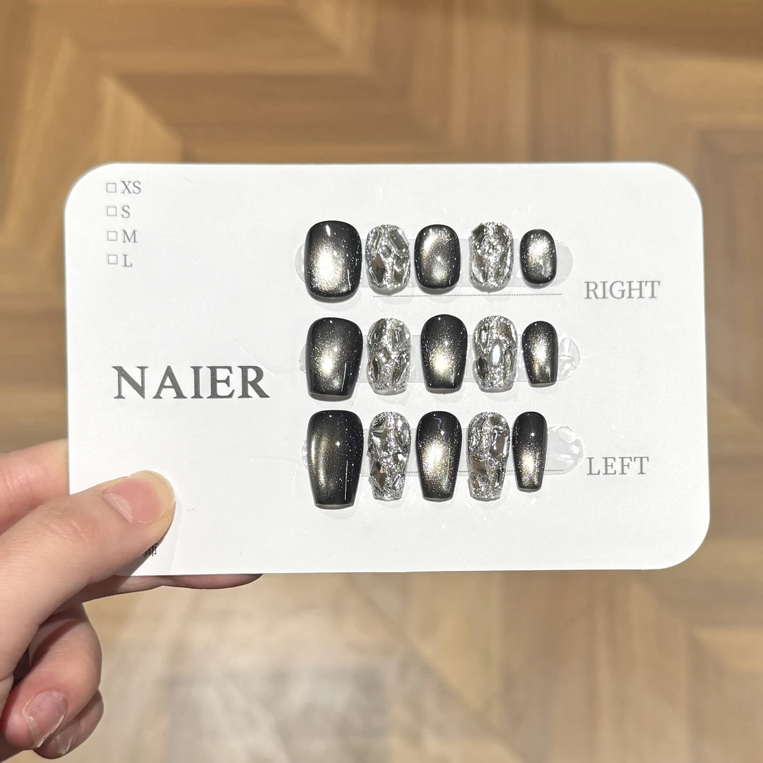 黑色幽默-茉莉Molly轻奢手工穿戴甲