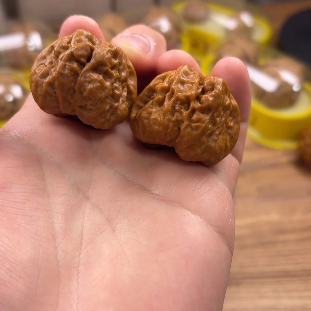 文玩核桃吊坠边37肚36蛤蟆头