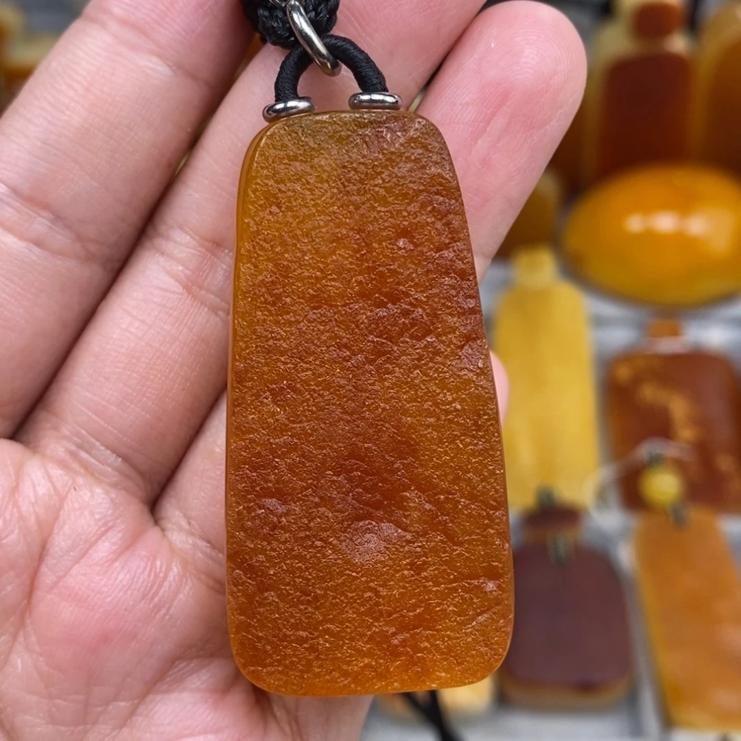 琥珀未镶嵌珠宝奇石