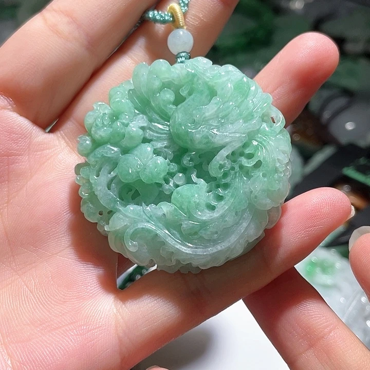 颈饰未镶嵌翡翠天