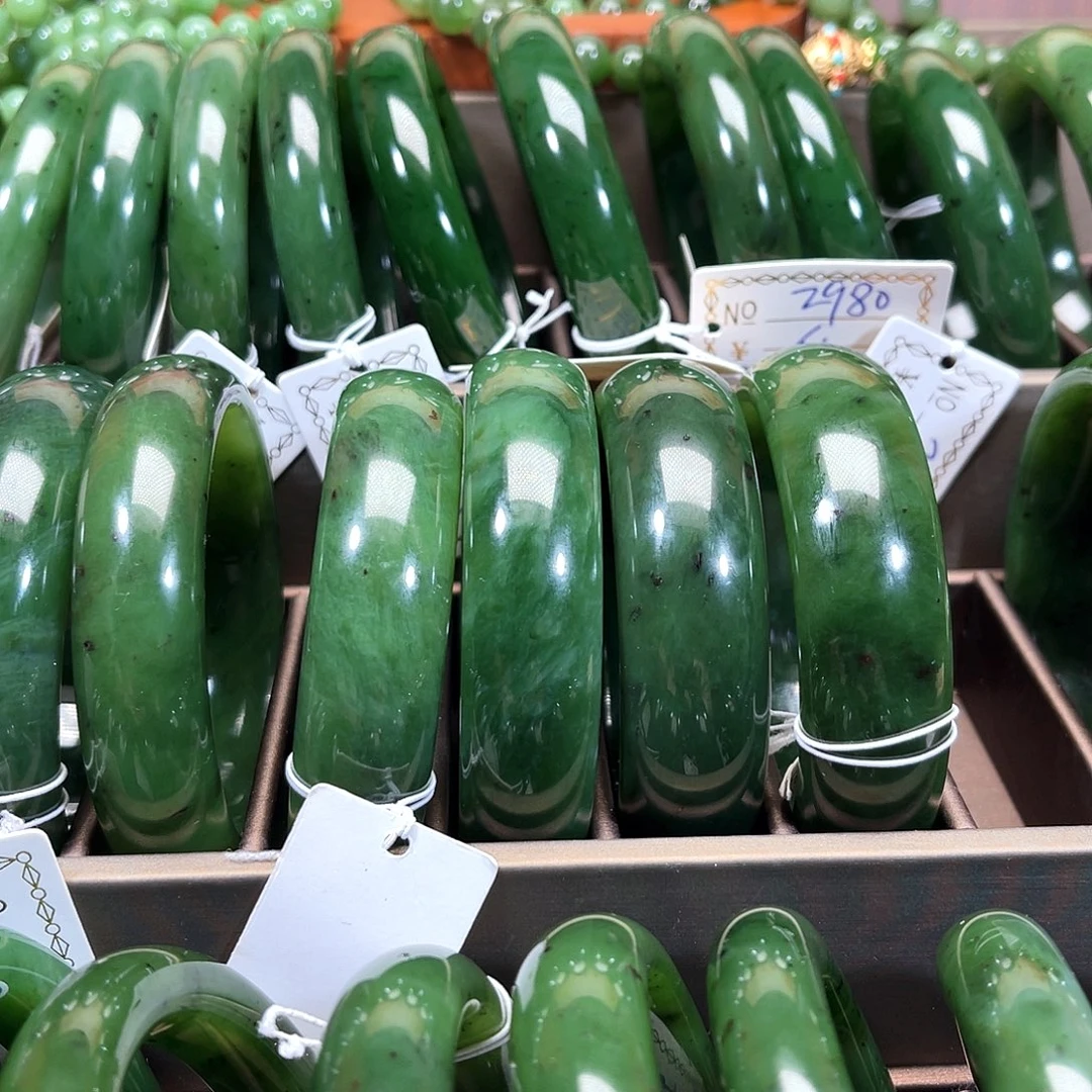 安****和田玉（碧玉）未镶嵌手镯