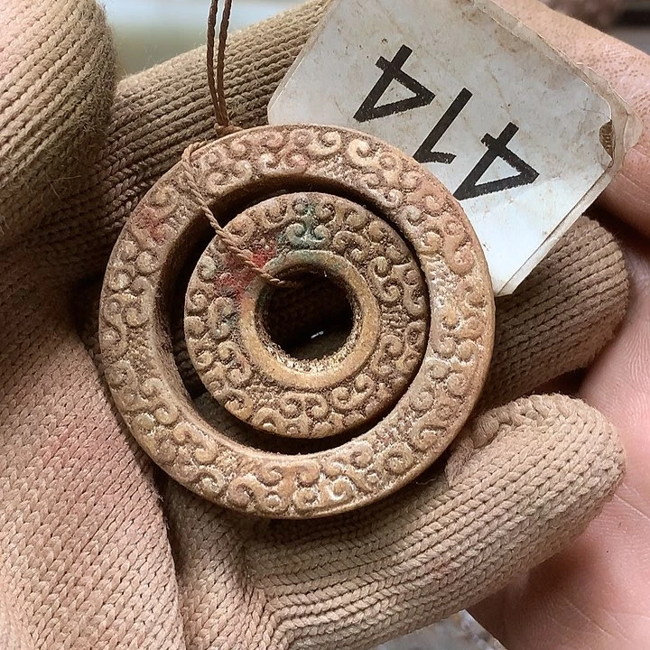 未镶嵌和田玉挂件