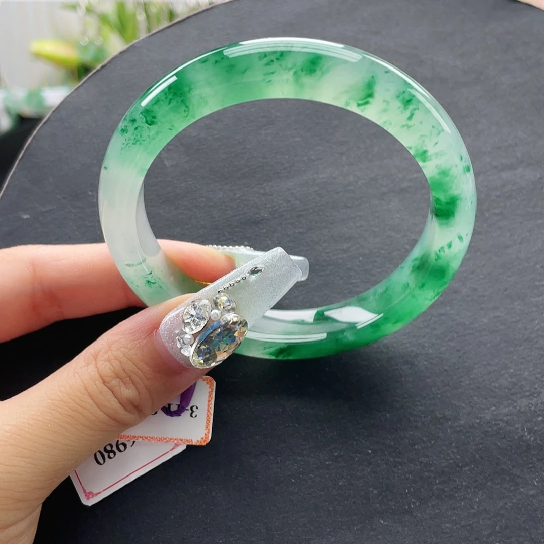 石英质玉手镯未镶嵌57