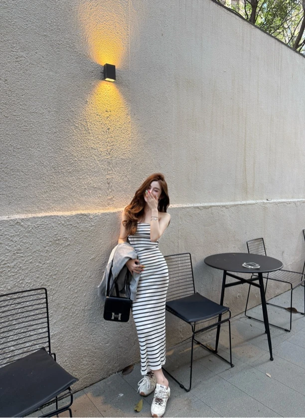 obaa 2025春夏韩系抹胸条纹针织显瘦显高开叉长裙修身