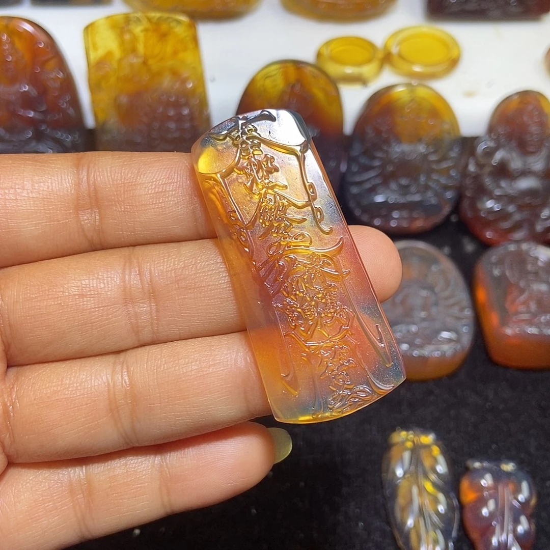 琥珀未镶嵌颈饰缅甸天然琥珀吊坠