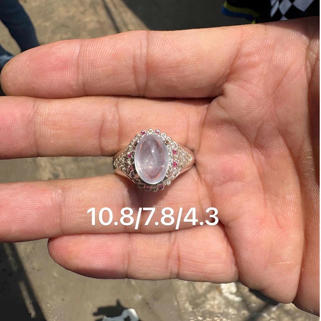 0528(小哪吒在源头)钻S种翡翠紫底戒面大尺寸饱满荧光足M100