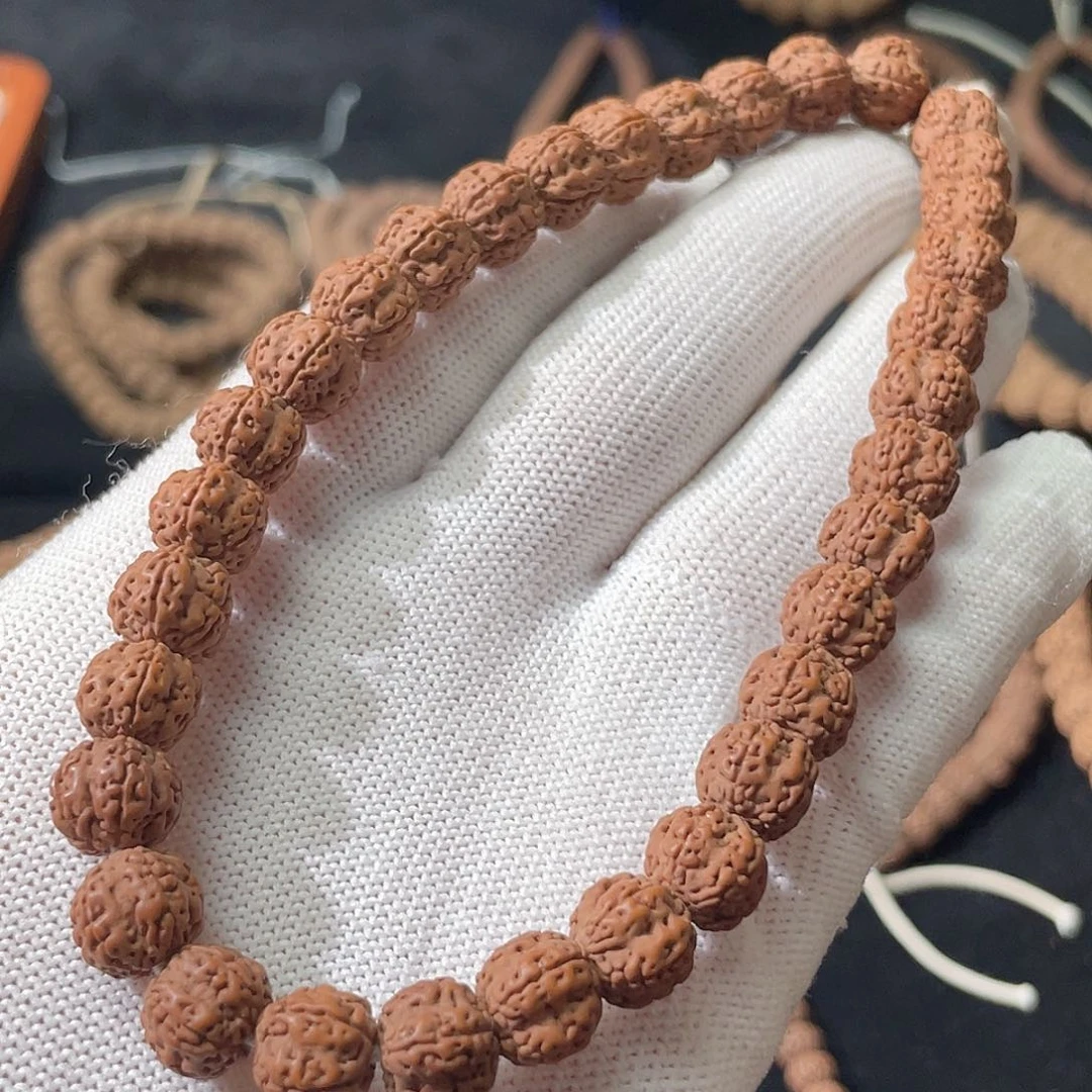 金刚菩提吊坠梅花手串