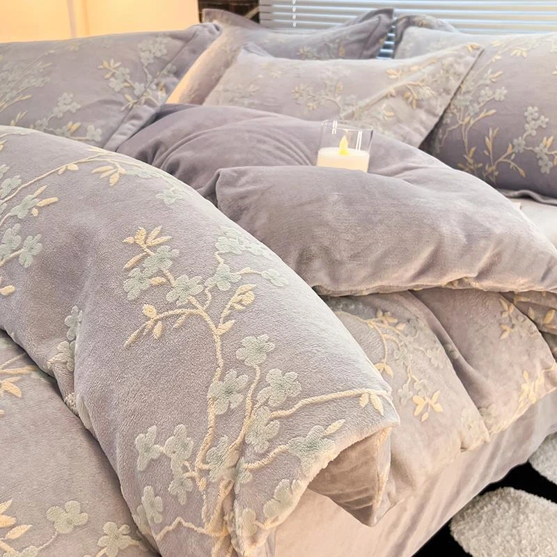 冬季加厚保暖牛奶绒床上四件套A类雕花珊瑚绒2026新款床单三件套