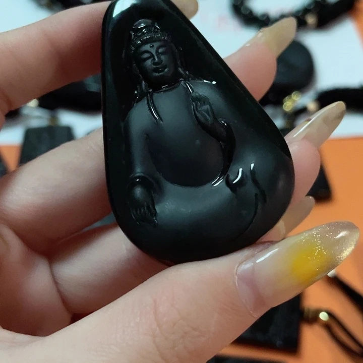 翡翠颈饰未镶嵌舍*