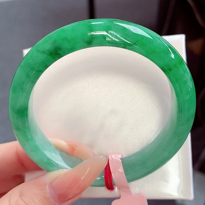 翡翠未镶嵌手镯翡翠