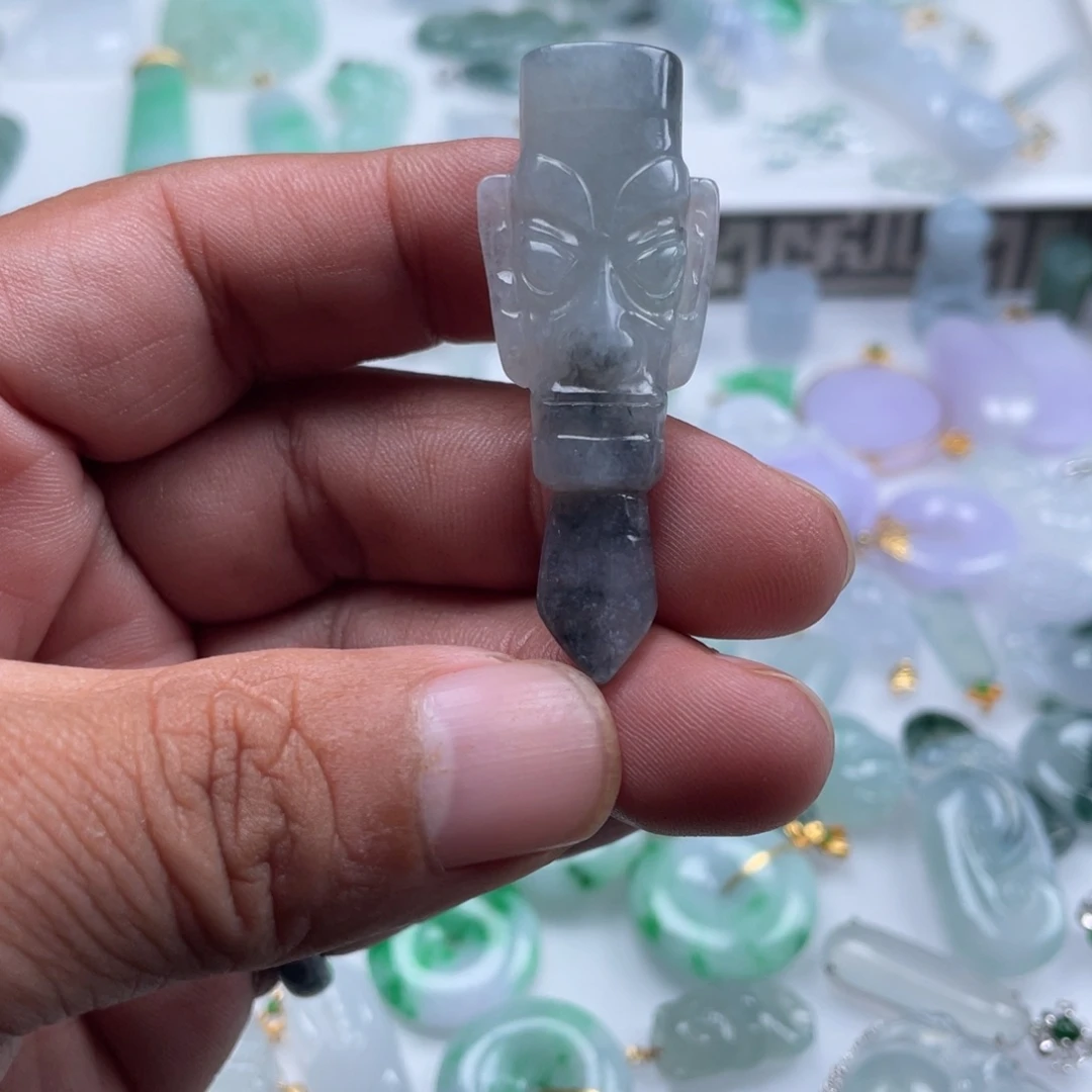 翡翠未镶嵌颈饰翡翠冰乌鸡